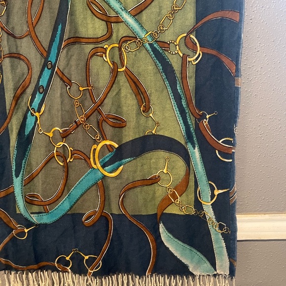 Equestrian Belts & Bridles Elegant Green and Blue Scarf